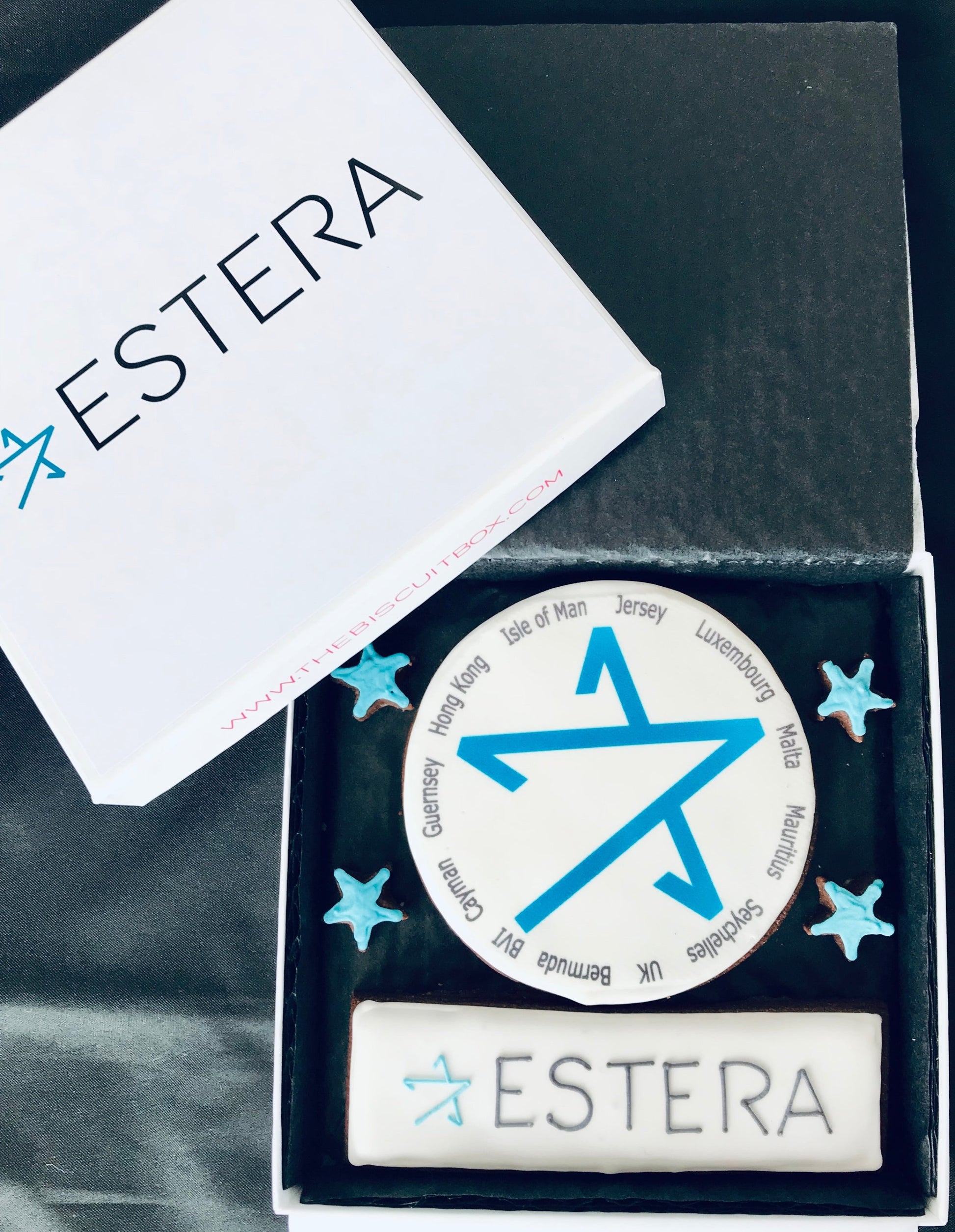 Estera biscuit box. Printed logo biscuit with Estera brandied lid.
